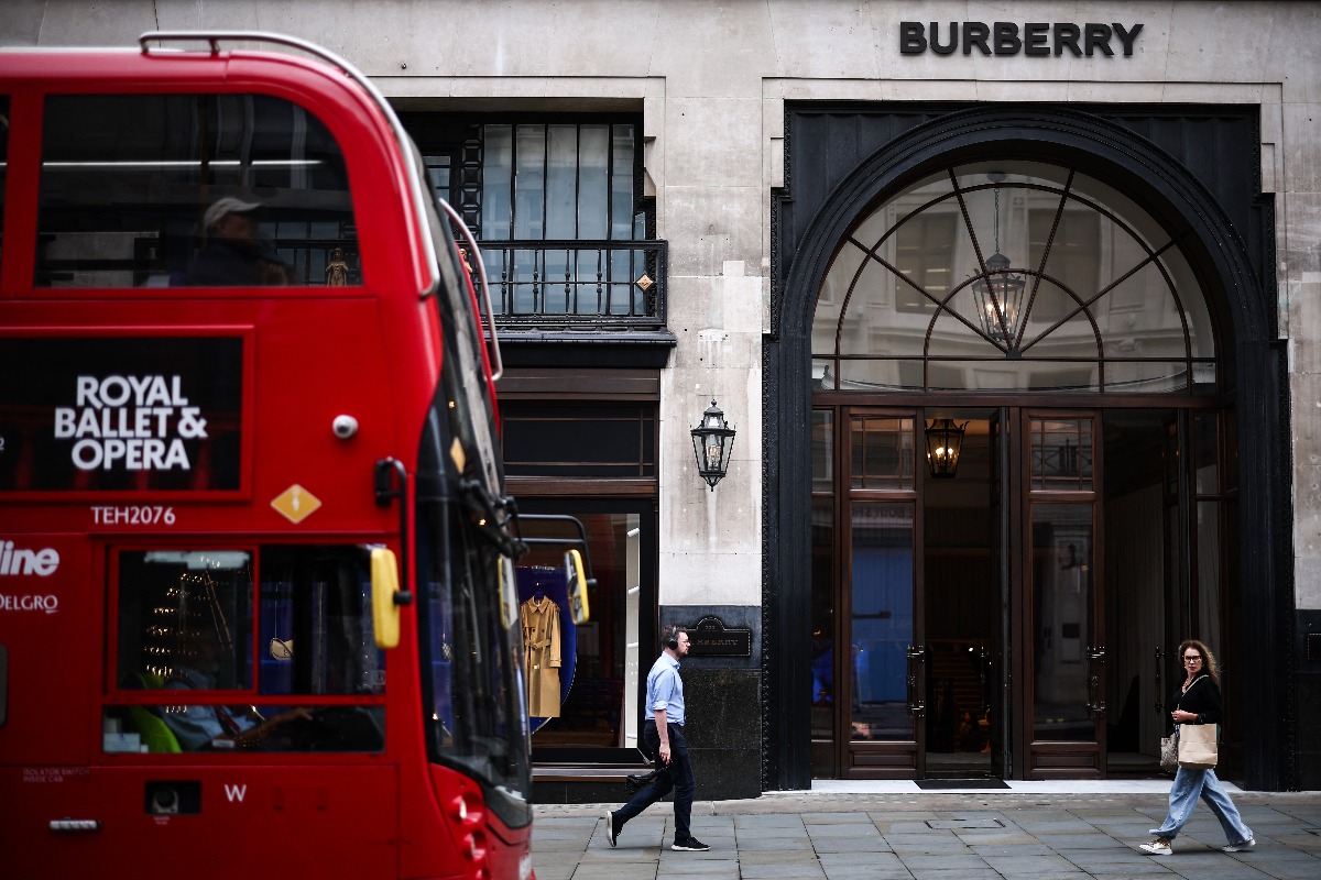 New bus service launched to protect London’s Jews