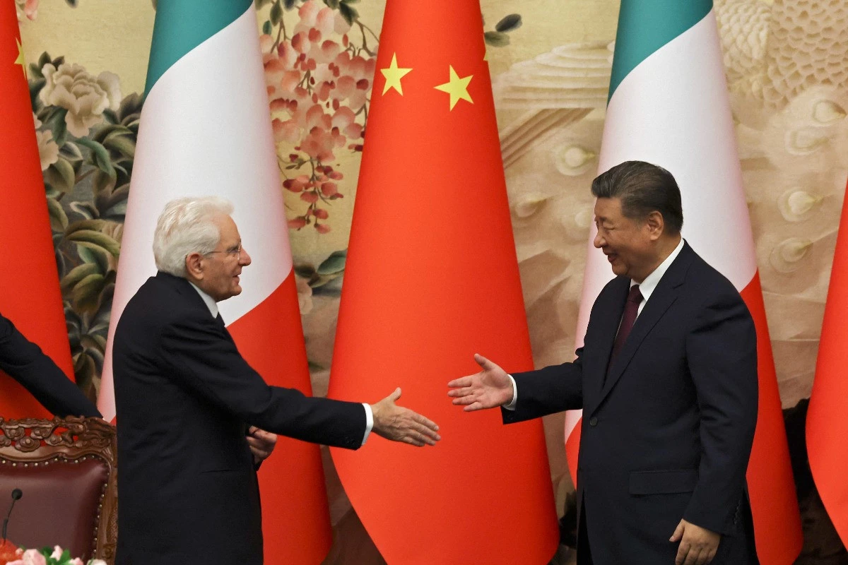 The Italian President offered a peace gesture in Beijing