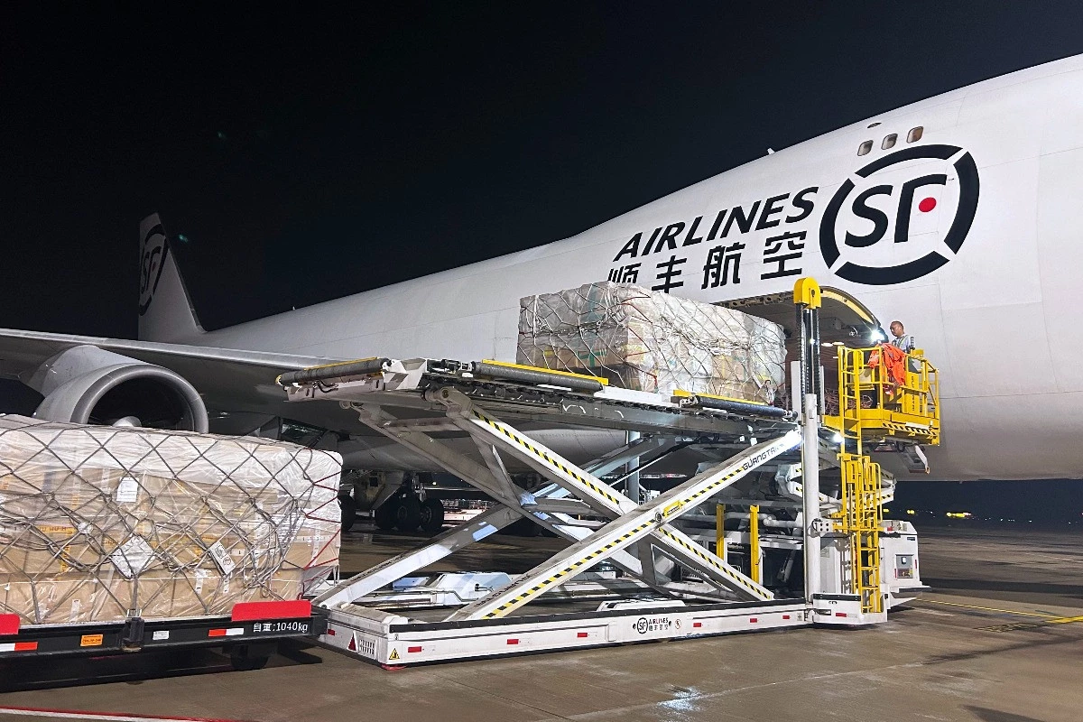 Shenzhen Airport opens cargo terminal in Budapest - Eurasia