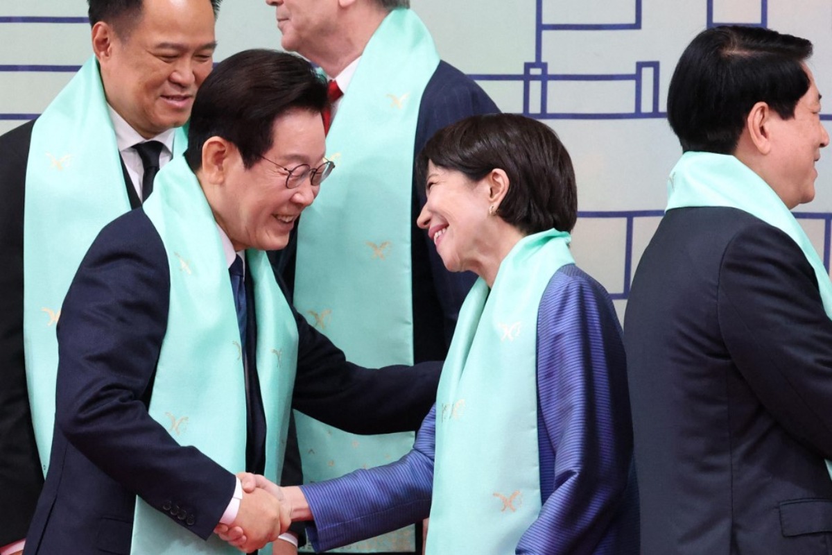 Lee, Takaichi set for summit, banking cooperation to manage historical disputes