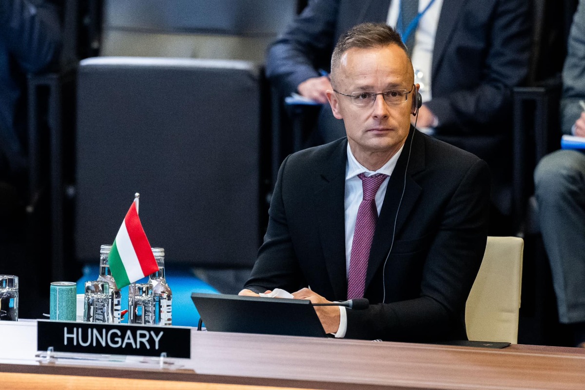 Hungarian FM urges cooperation between West and China