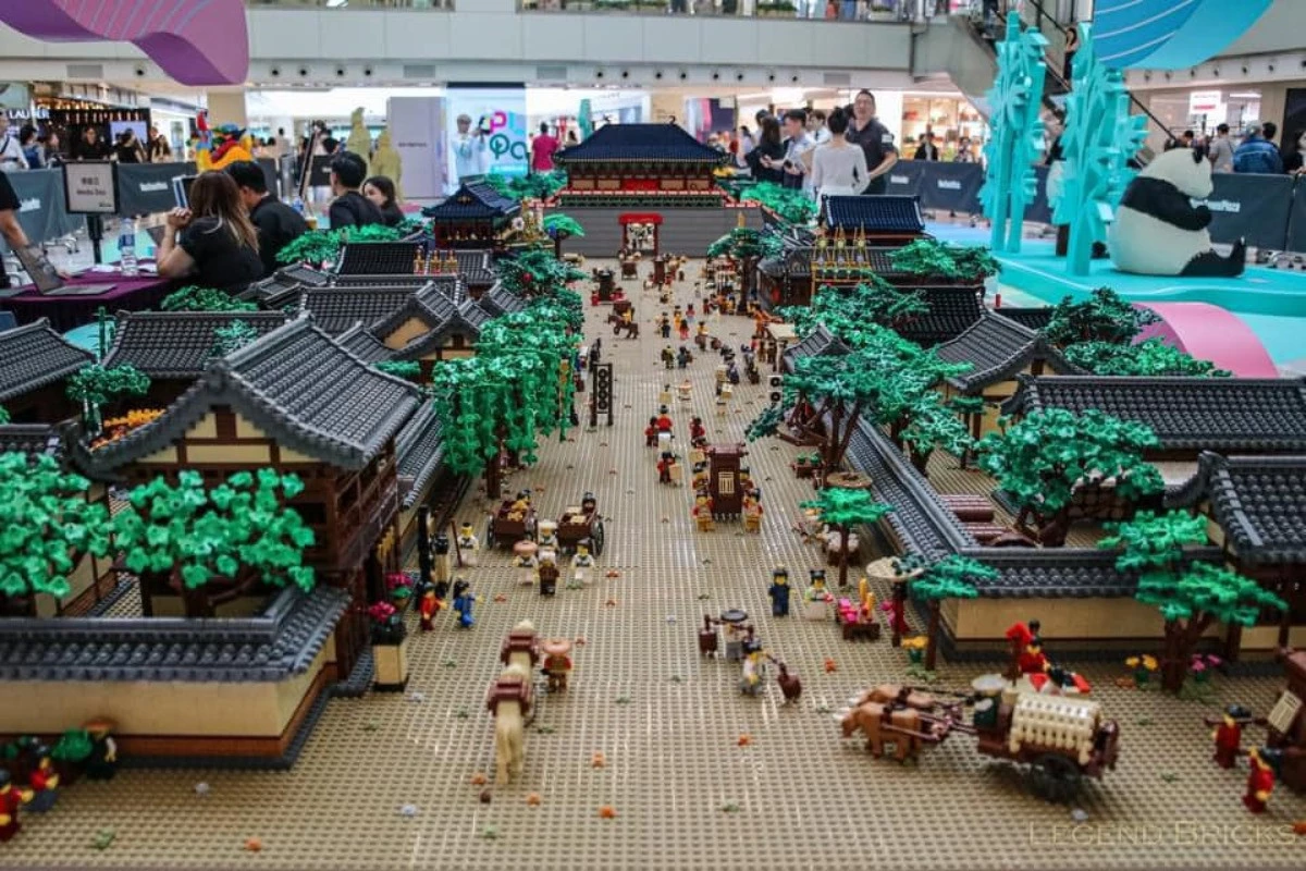 The world's largest LEGO building recreates 