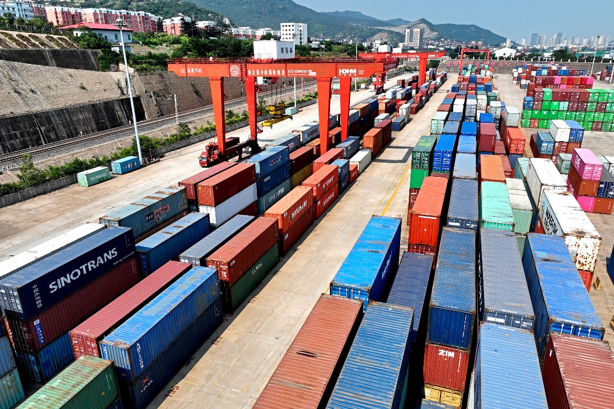 Impressive surge in China–Europe freight train trips