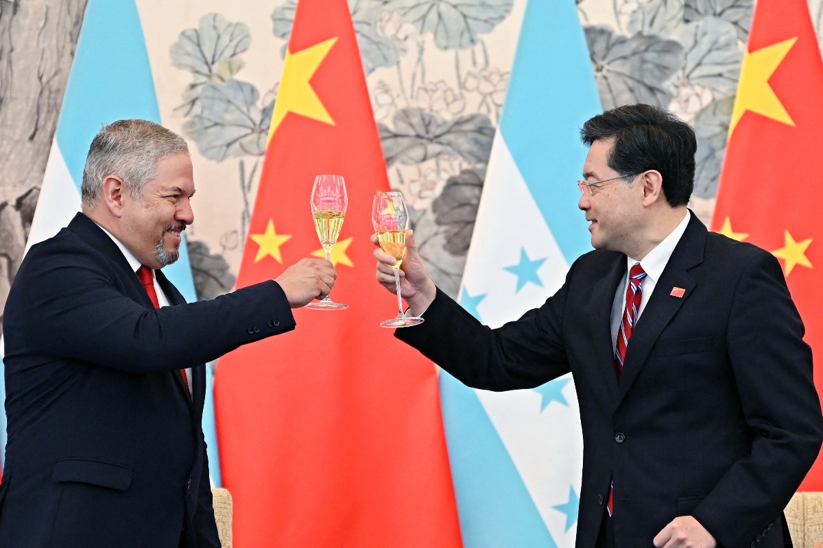 China and Honduras establish diplomatic relations