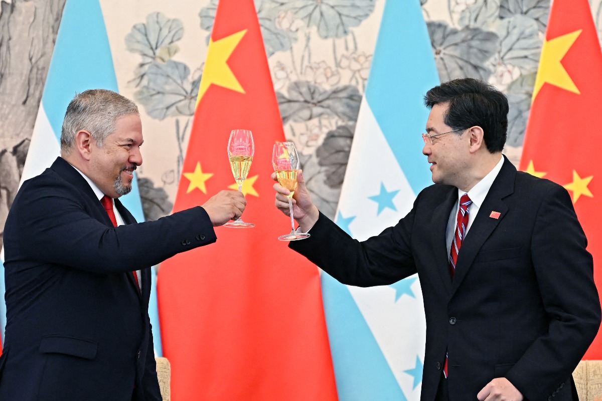 China and Honduras establish diplomatic relations