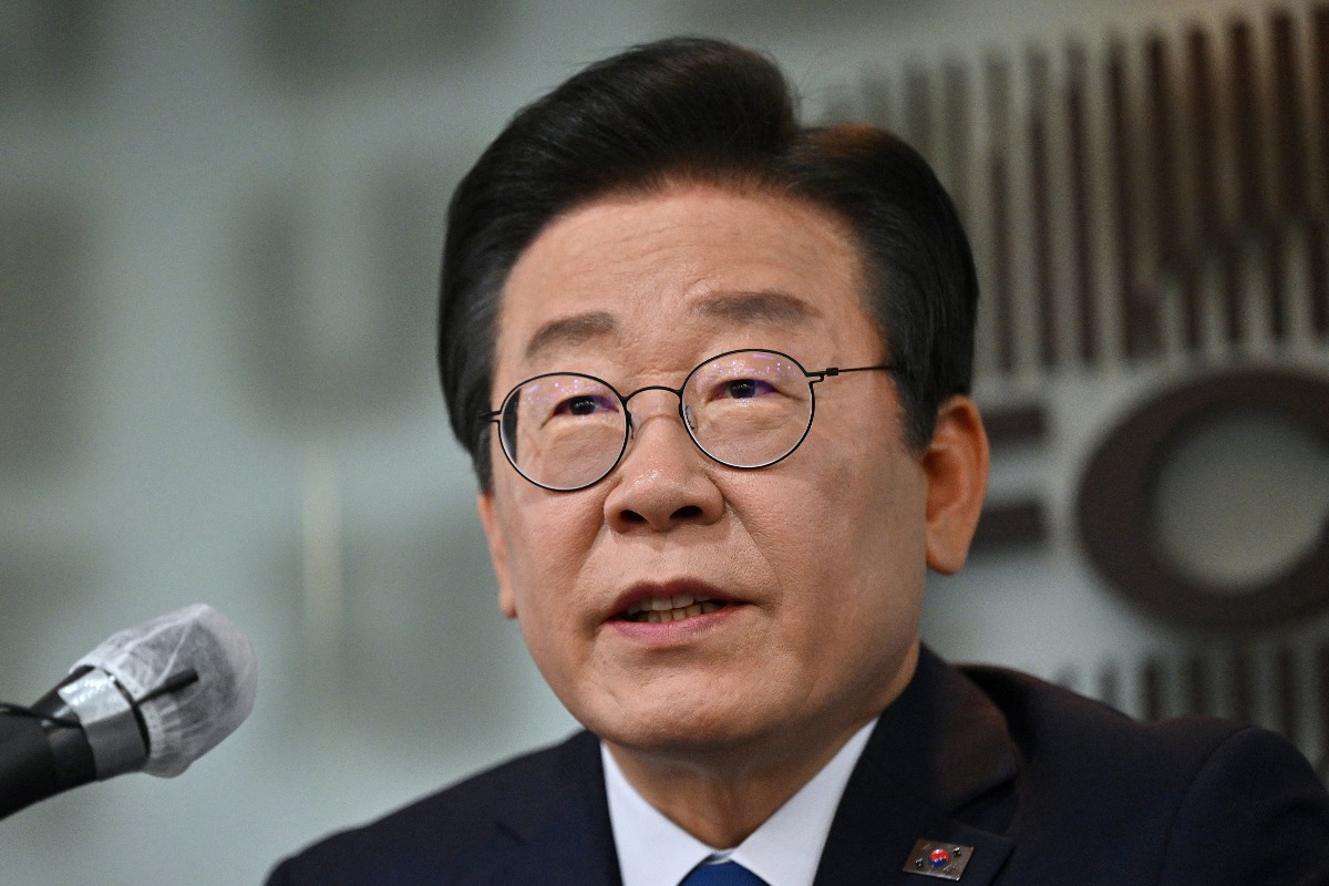 South Korean opposition leader stabbed by attacker