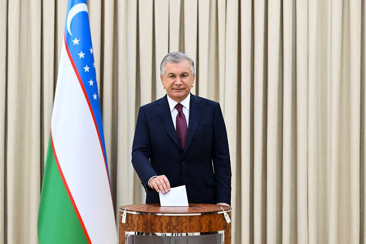 Uzbek president re-elected in snap election