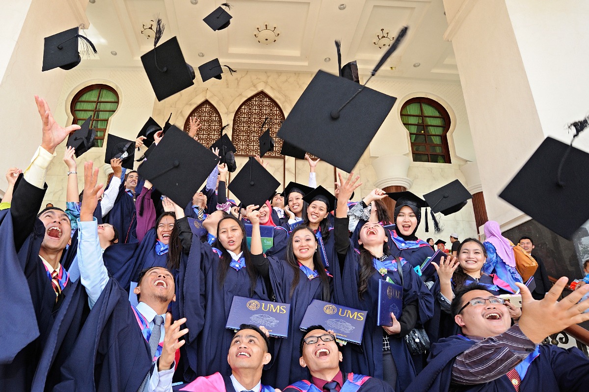 Malaysian PM promises free university education
