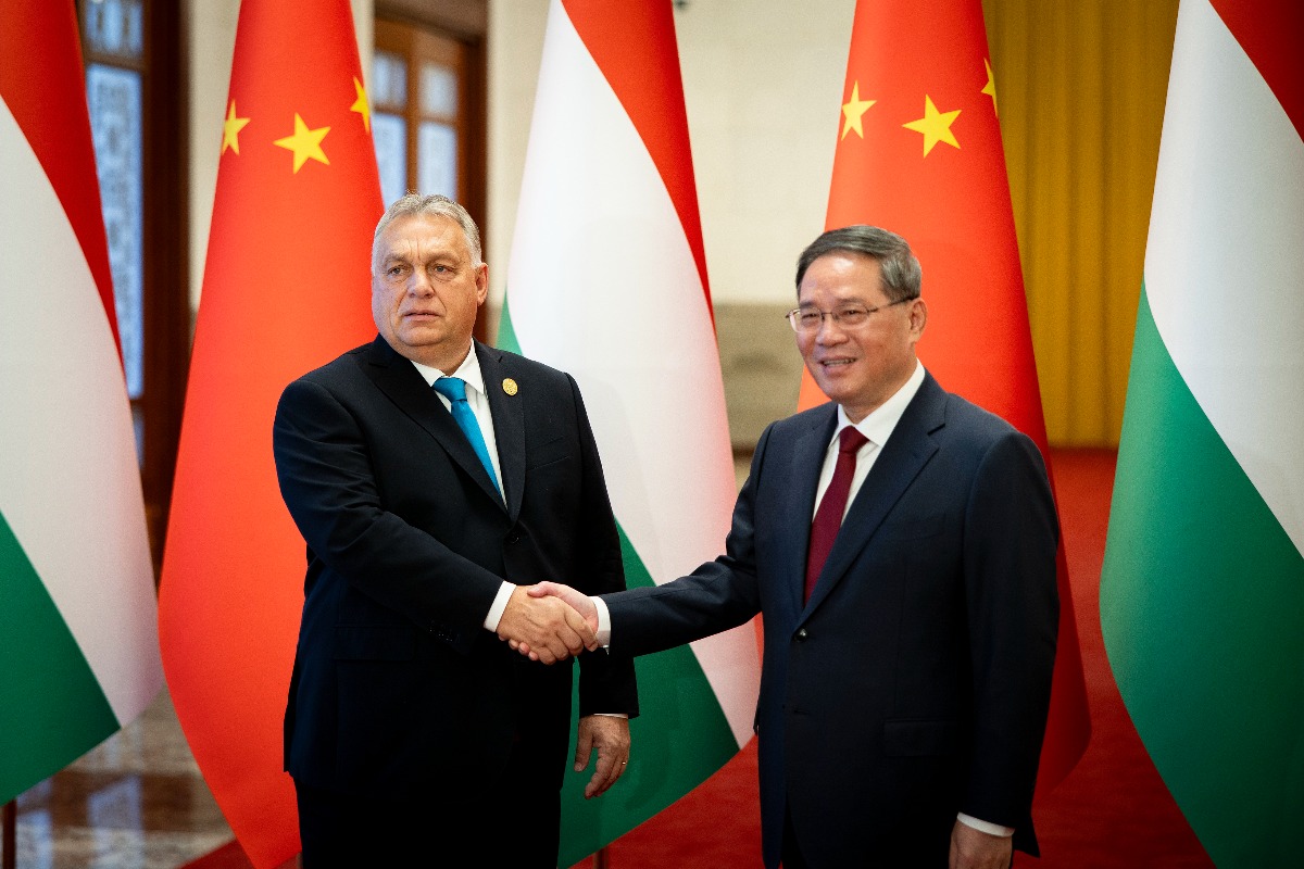 Hungarian, Chinese prime ministers meet in Beijing