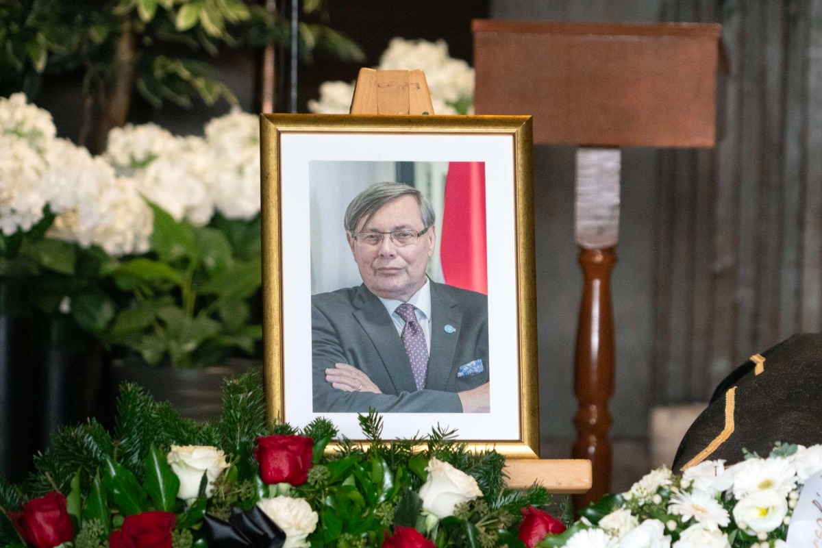 Funeral service held for Ambassador János Hóvári