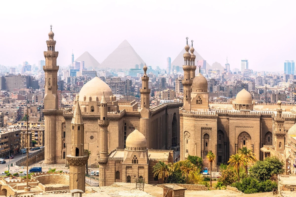 Egypt signs historical investment deal with UAE