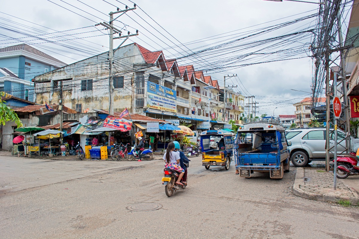 Laos to bury tangled overhead cables