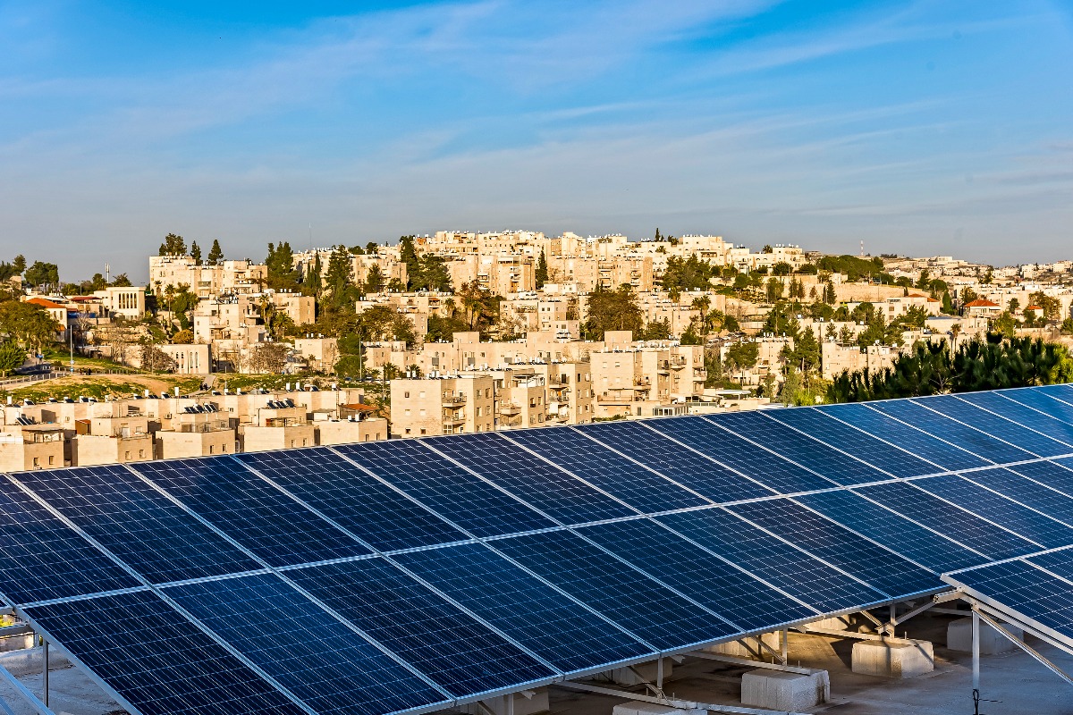 Israeli company signs solar deal with Saudi Arabia