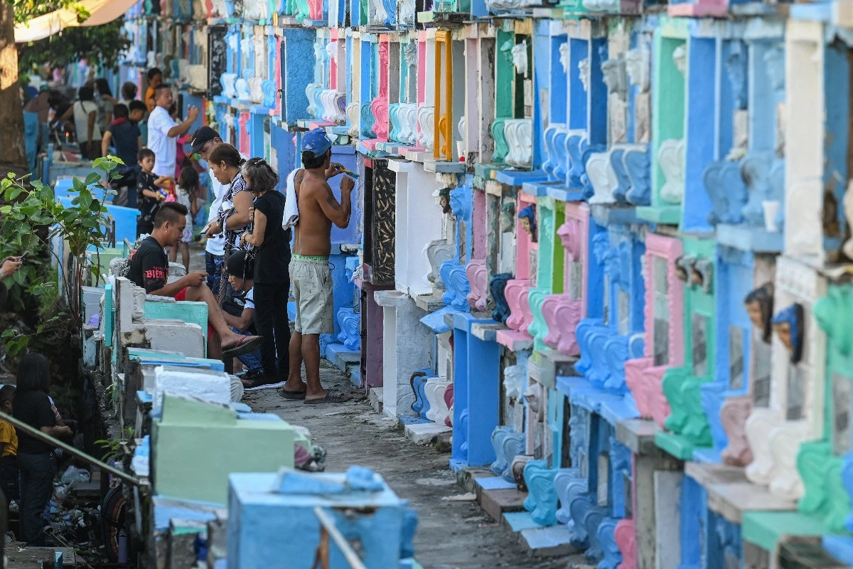 Millions of Christians celebrate All Saints' Day in the Philippines