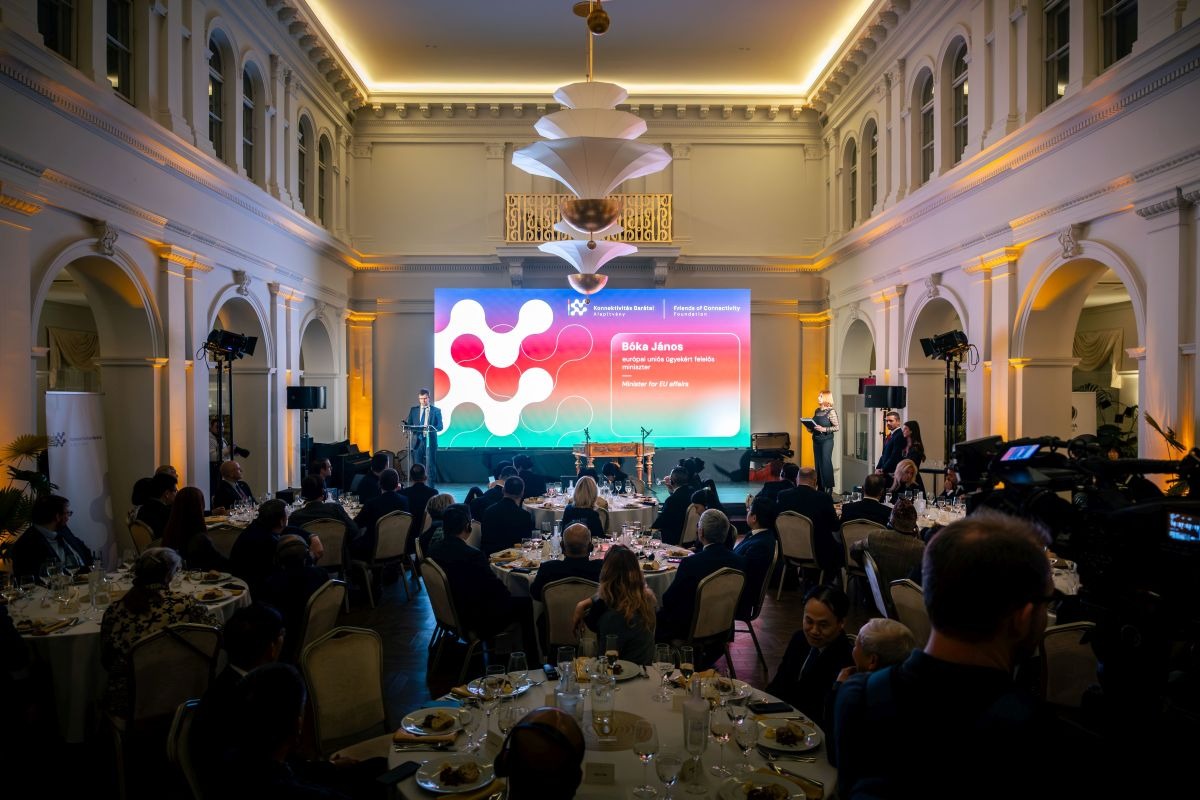 Connectivity Awards Presented