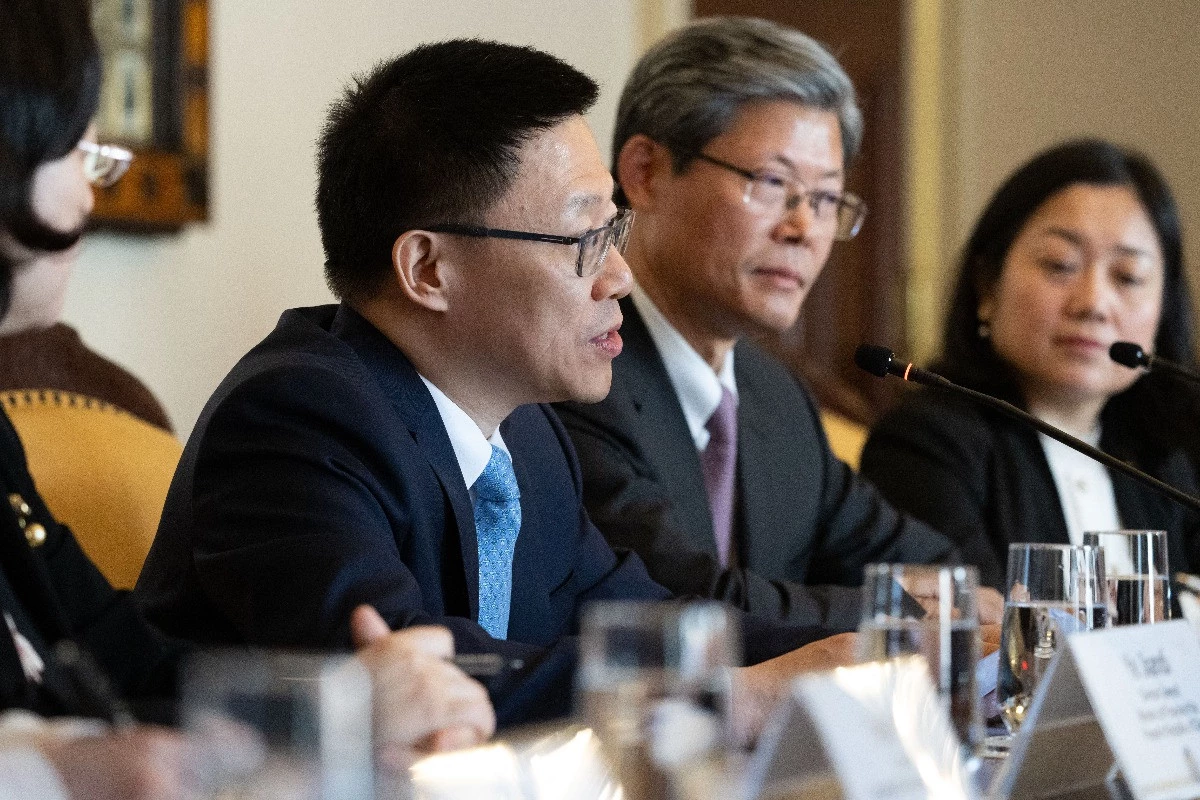 China willing to maintain economic, trade exchanges with US
