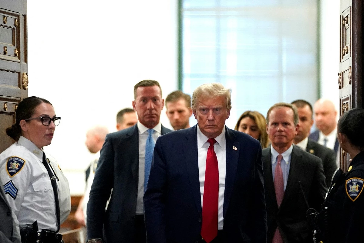 Trump floats sanctions against Russia as Moscow dismisses Putin–Zelenskyy talks